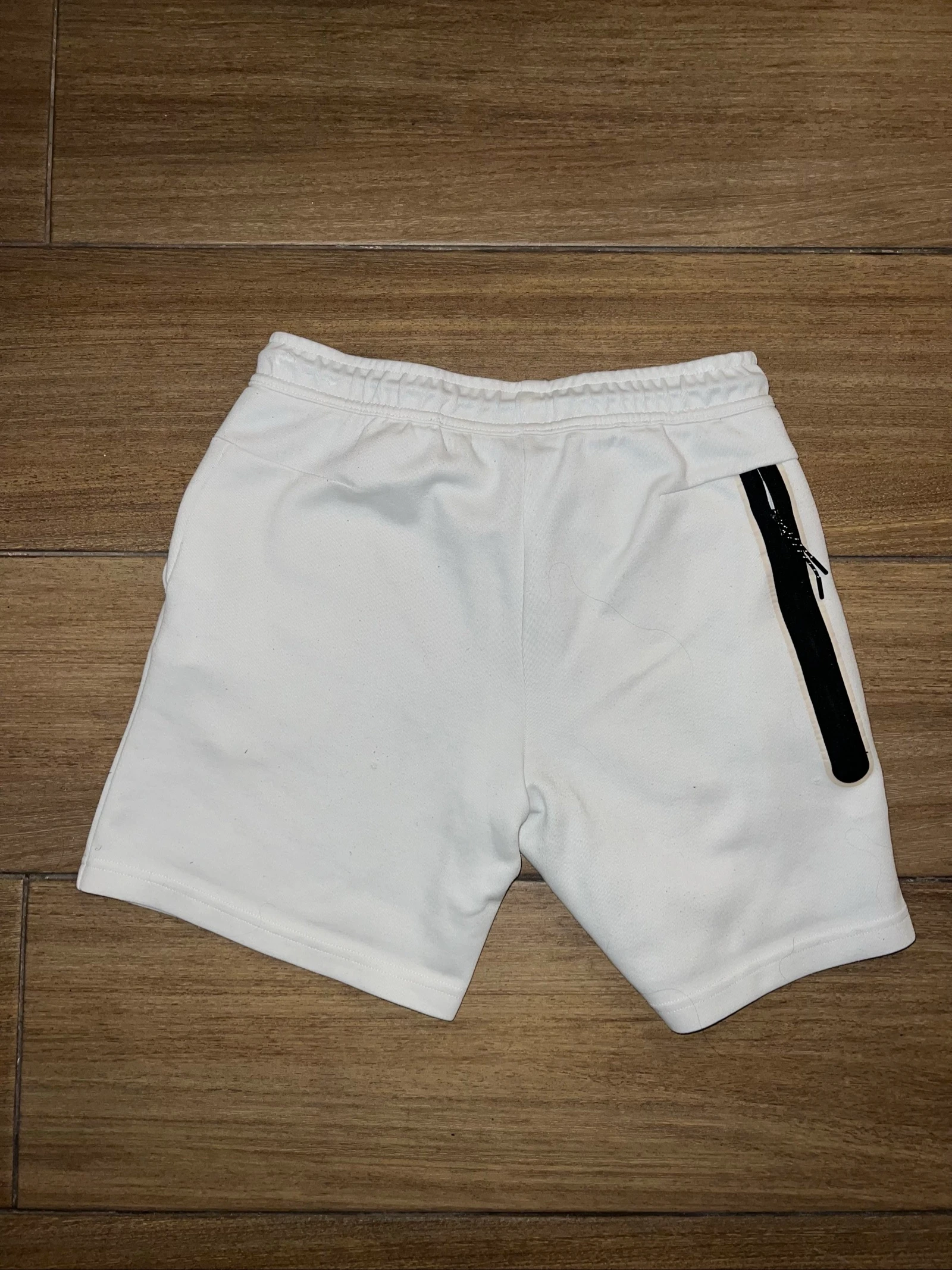 Pantalón Nike tech corto blanco talla S – photo 2